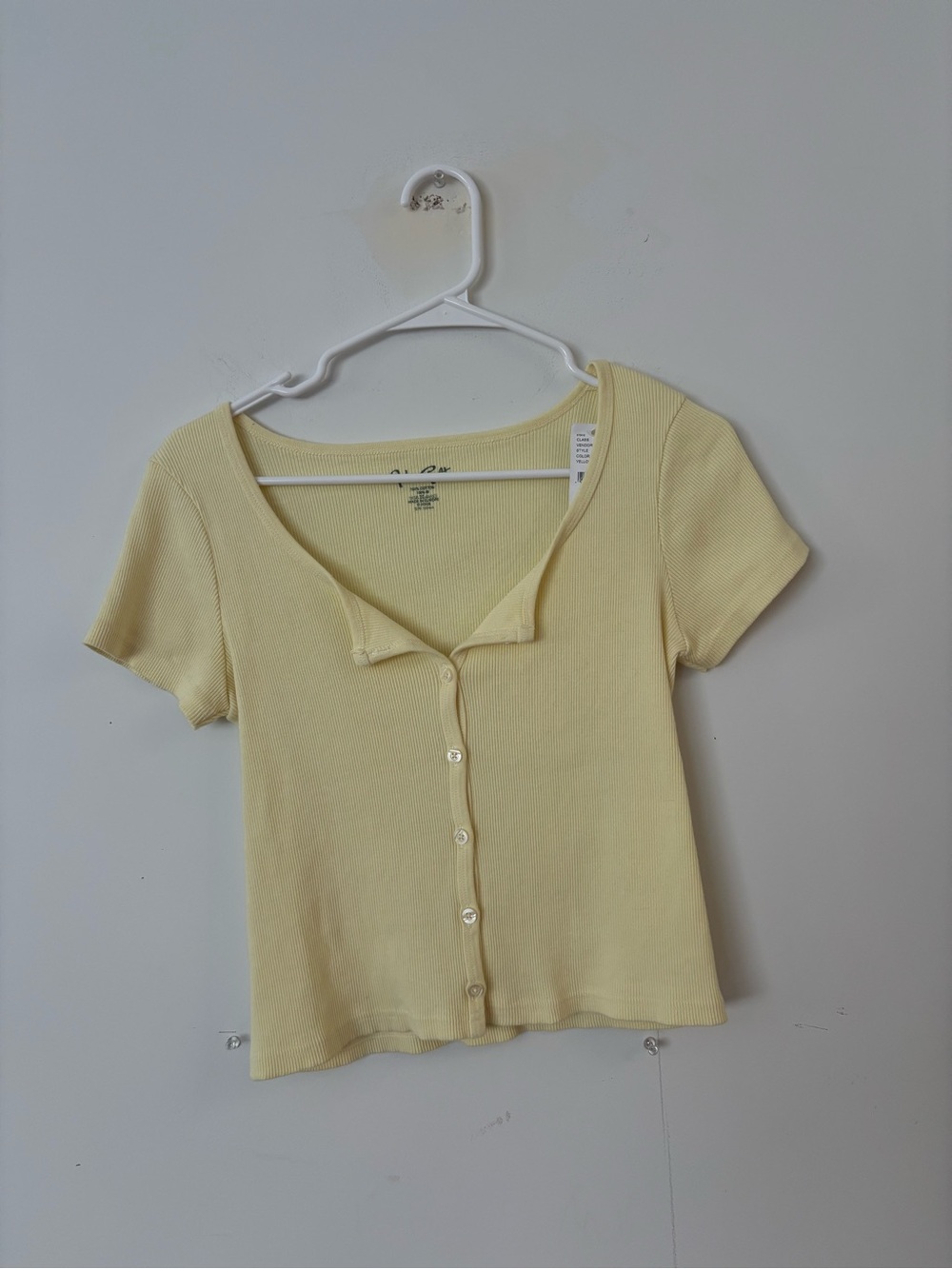 brand new! pacsun brandy melville yellow ribbed button front crop top 💛